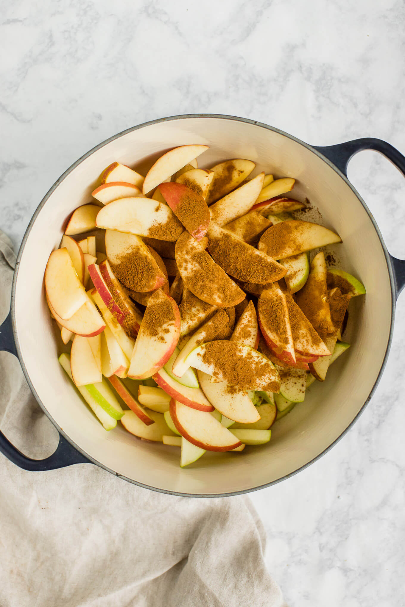 Apple Slices with cinnamon Cinnamon for Baked Apple Slices
